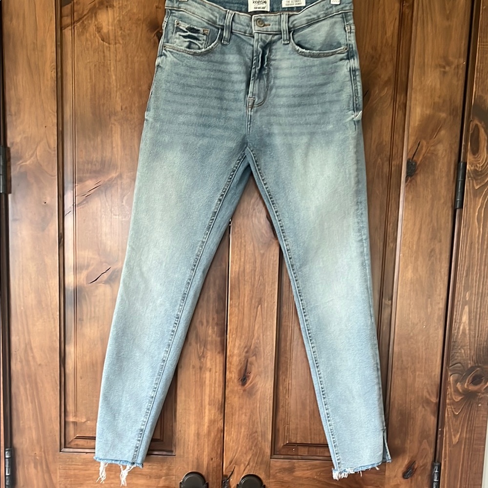 Women's Light Blue Jeans